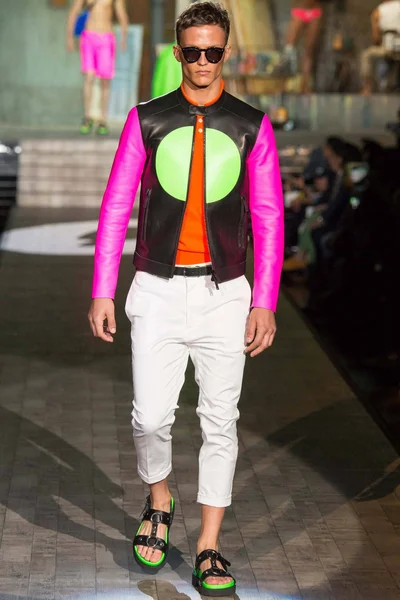 Look 20